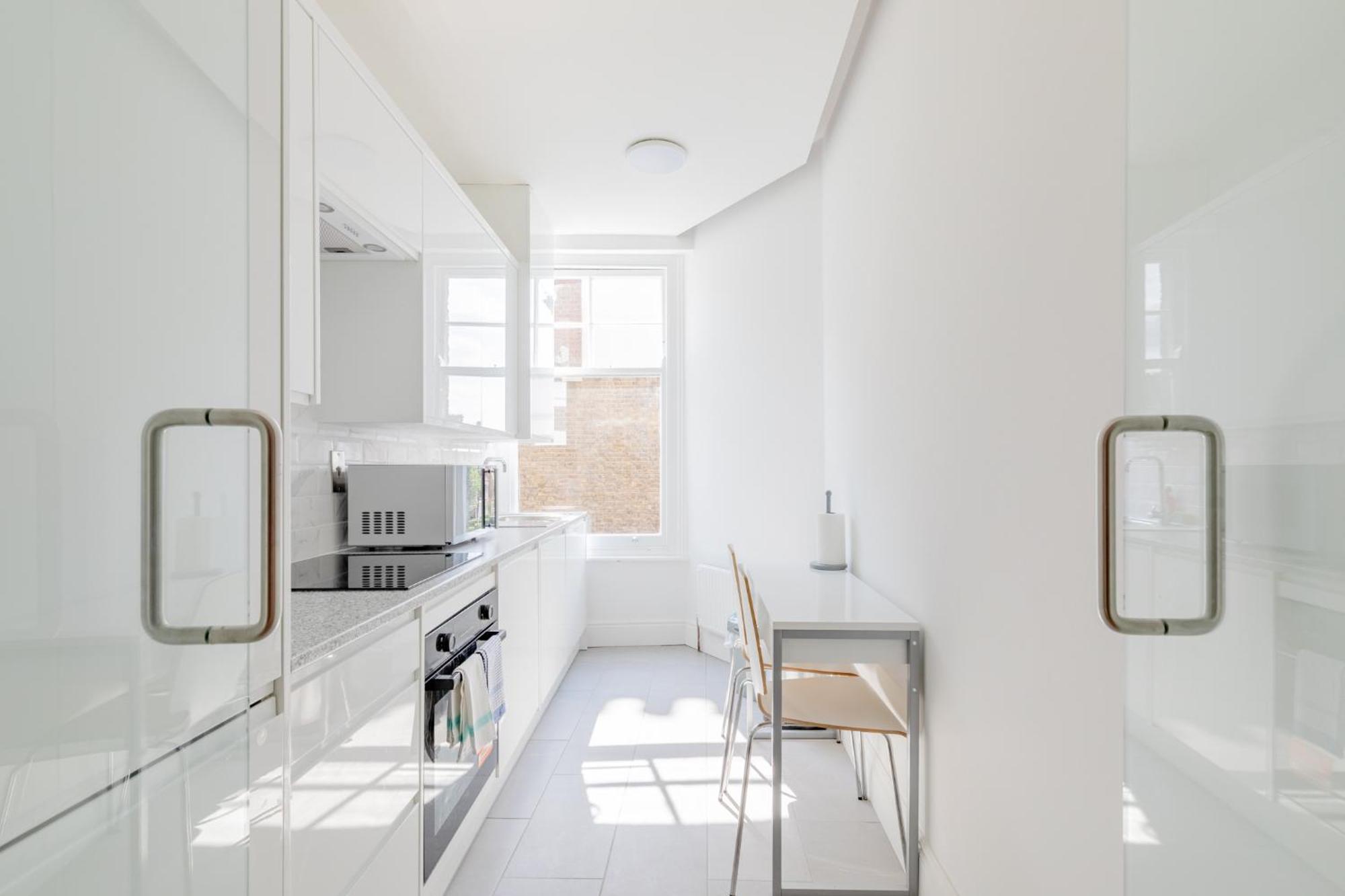 Luxurious 3bd Flat On Kings Road Heart Of Chelsea * London