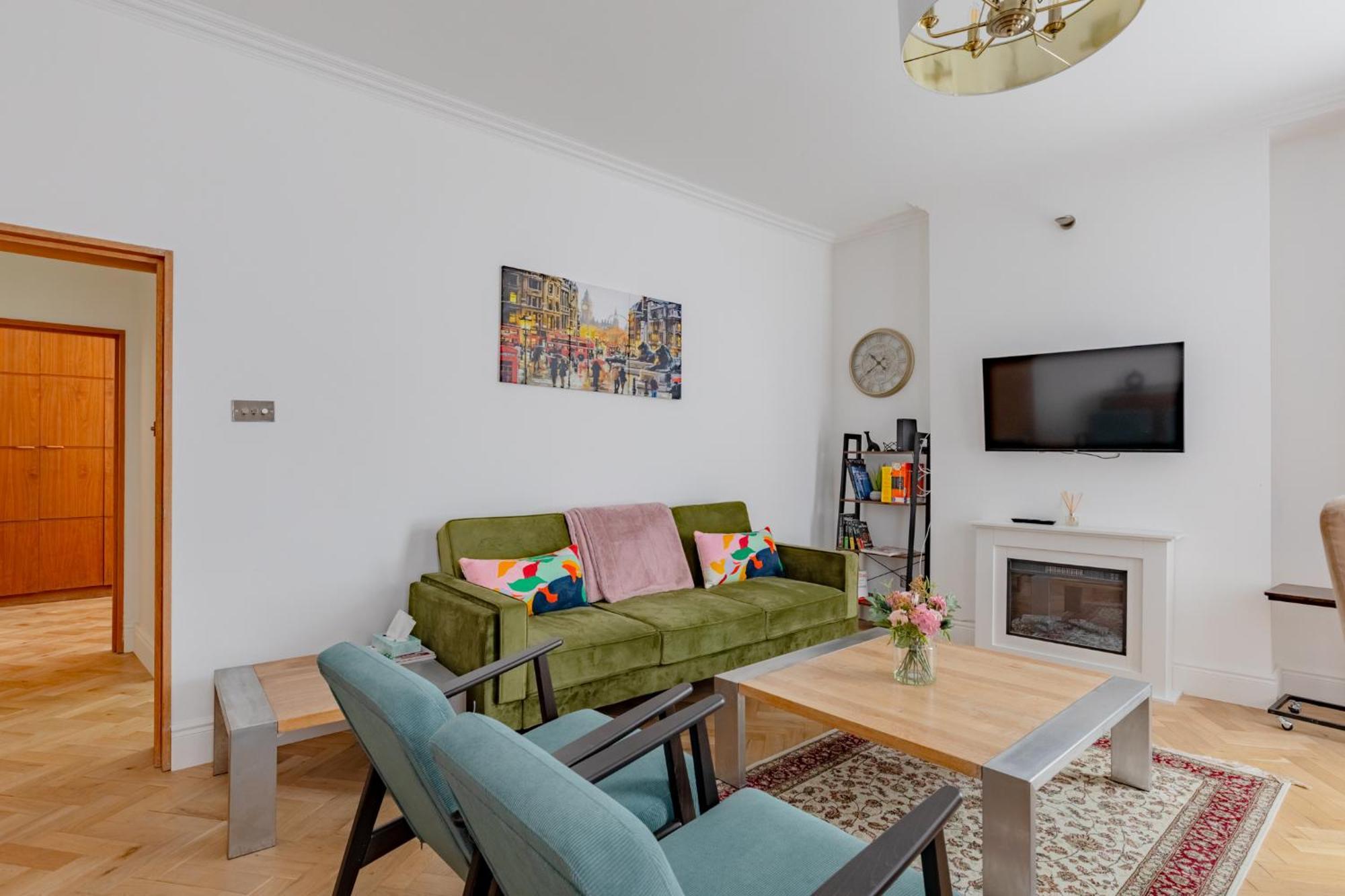 Luxurious 3bd Flat On Kings Road Heart Of Chelsea Apartment