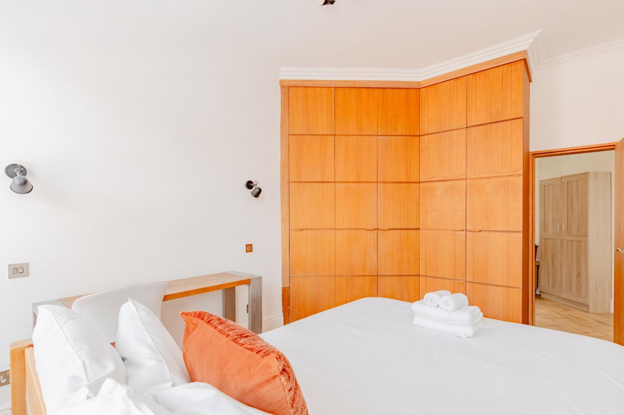Luxurious 3bd Flat On Kings Road Heart Of Chelsea Apartment *