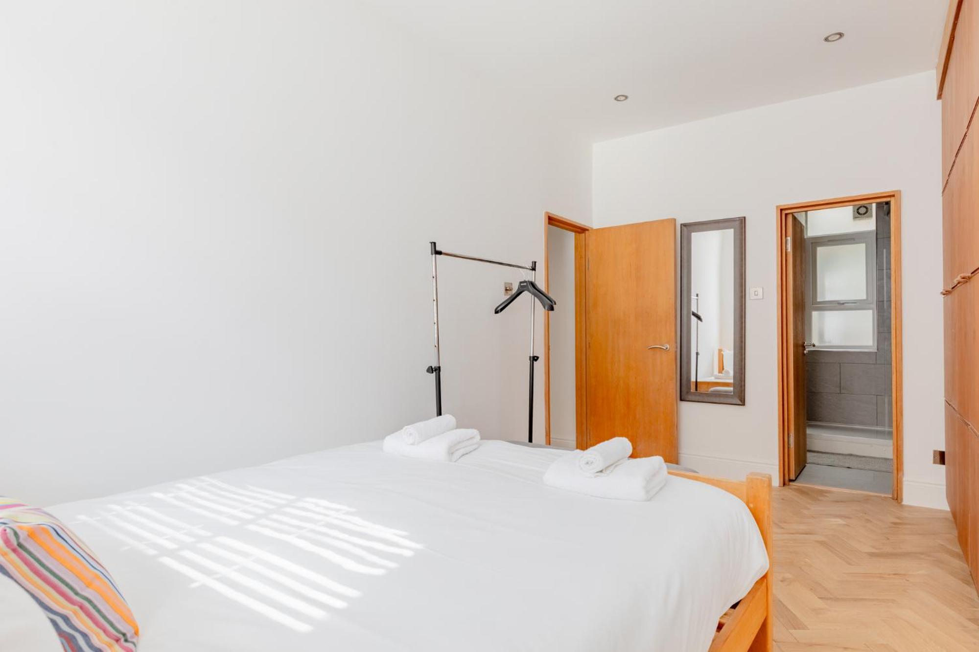 Apartment Luxurious 3bd Flat On Kings Road Heart Of Chelsea London