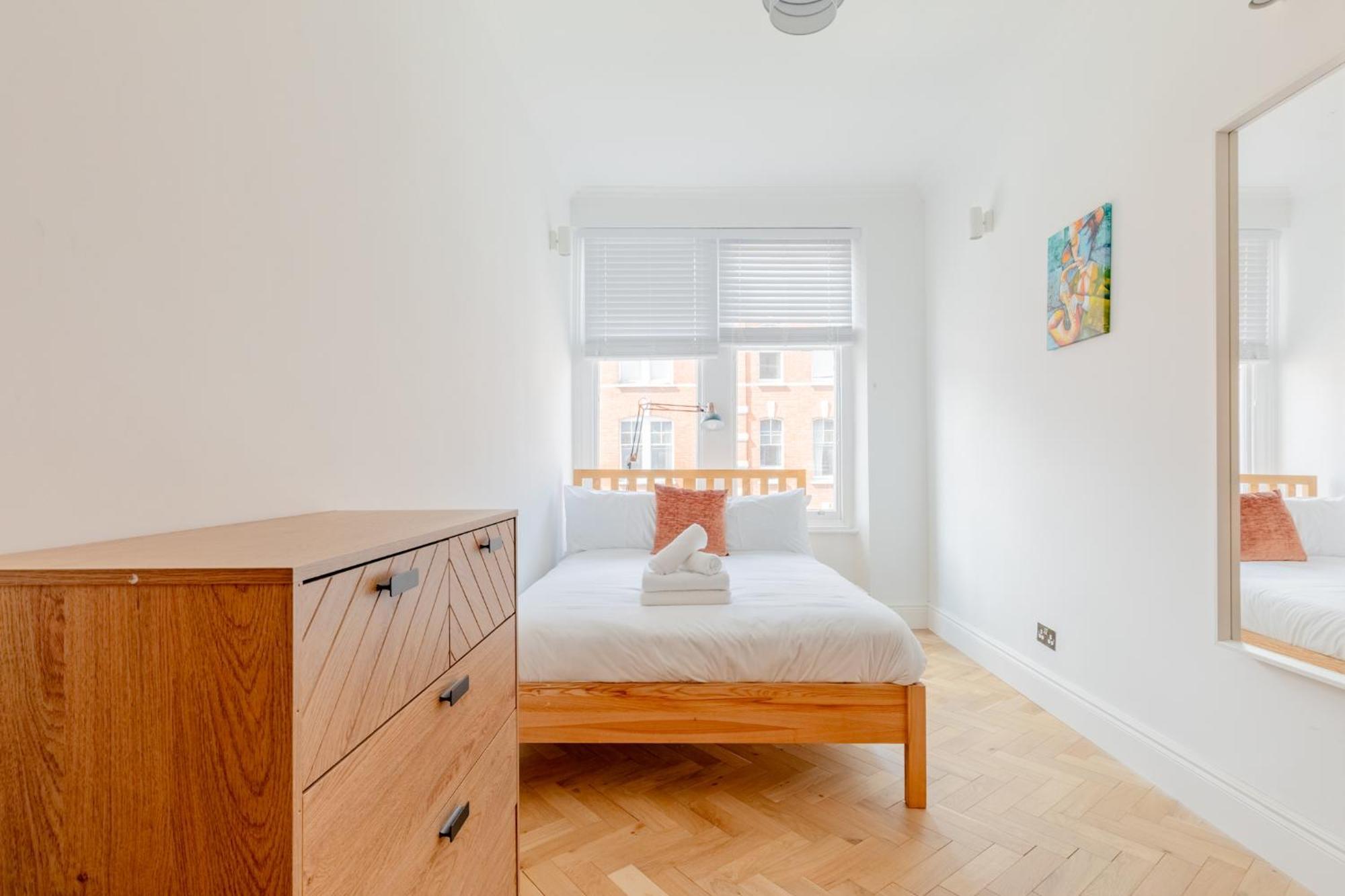 Apartment Luxurious 3bd Flat On Kings Road Heart Of Chelsea London