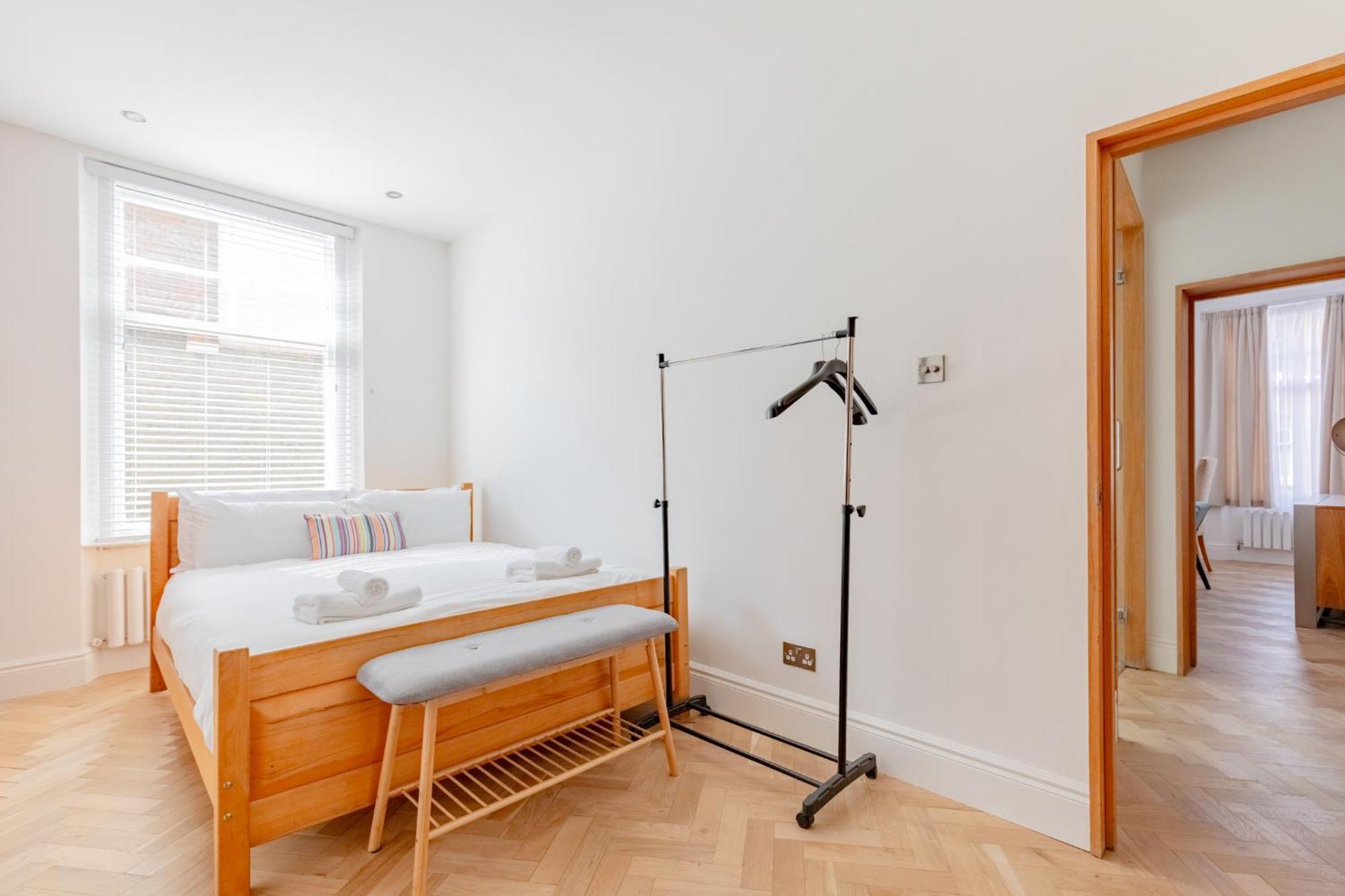 Apartment Luxurious 3bd Flat On Kings Road Heart Of Chelsea