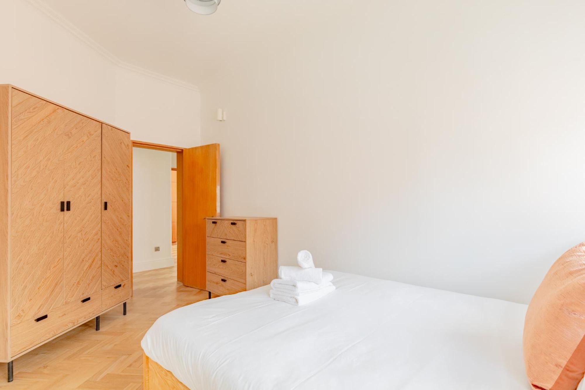 Apartment Luxurious 3bd Flat On Kings Road Heart Of Chelsea *