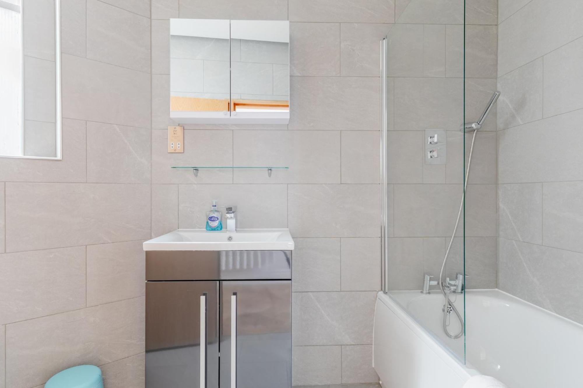 Luxurious 3bd Flat On Kings Road Heart Of Chelsea Apartment